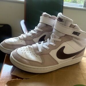 Nike Kids Court Hightops 3Y